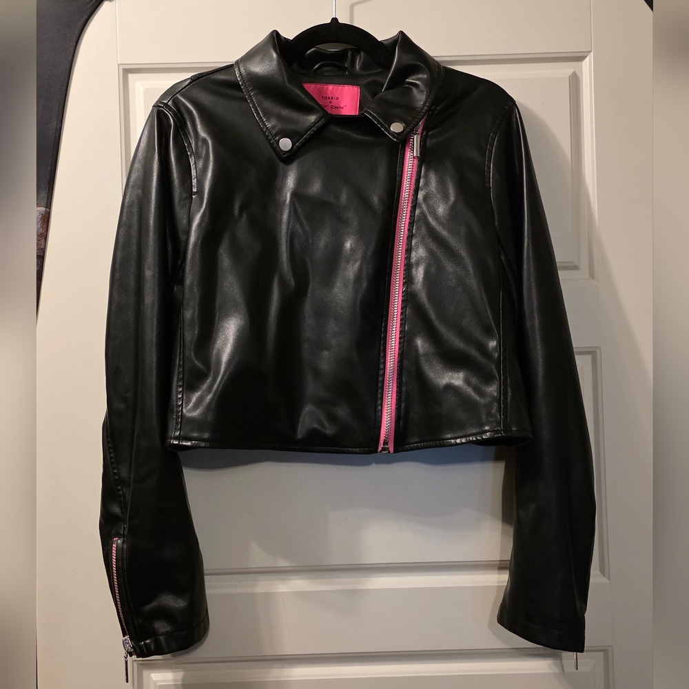 Betsey Johnson X Torrid Collab Faux Leather Crop Moto Jacket - Picture 2 of 11